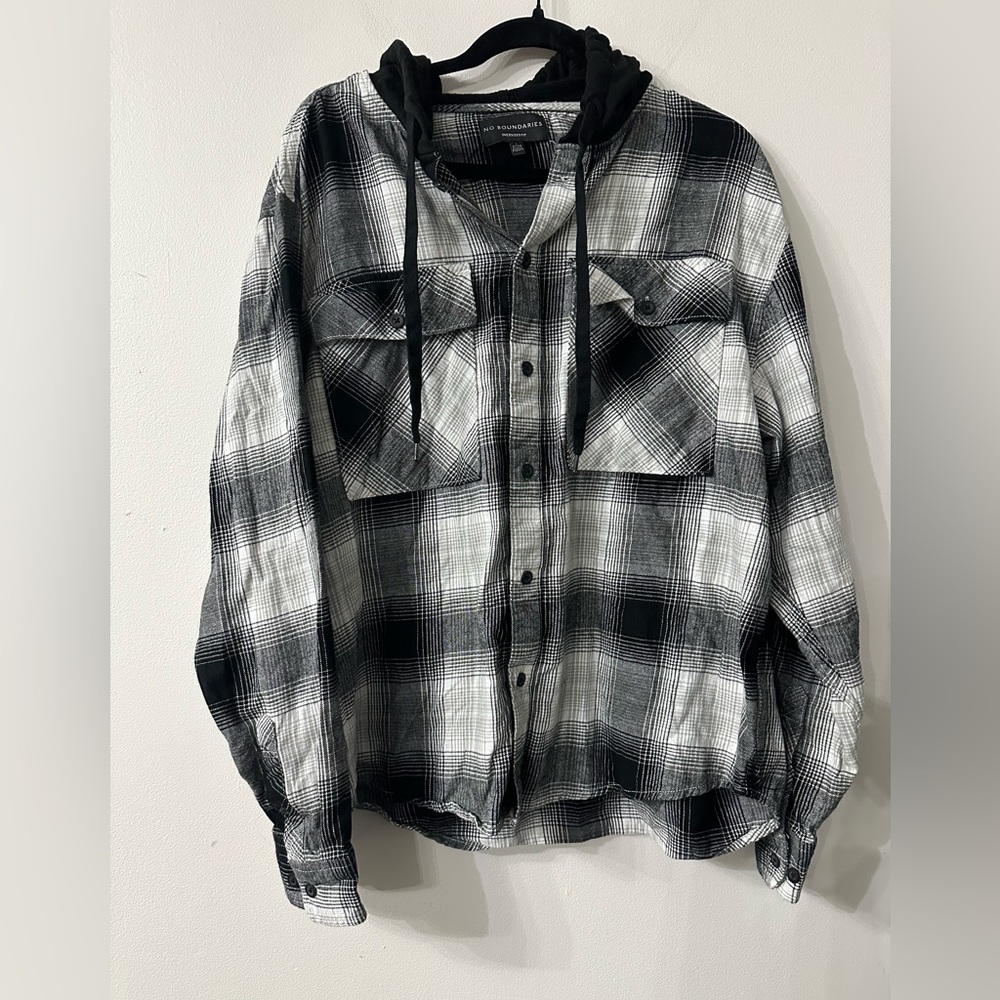 No Boundaries Black and White Plaid Jacket